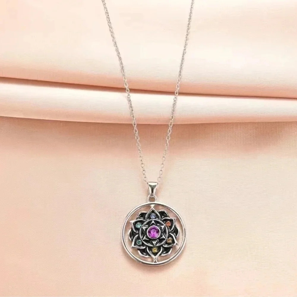 Silver Colorful Rhinestone Flower Pendant Necklace